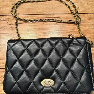 LJ Simone New York Leather Pocketbook